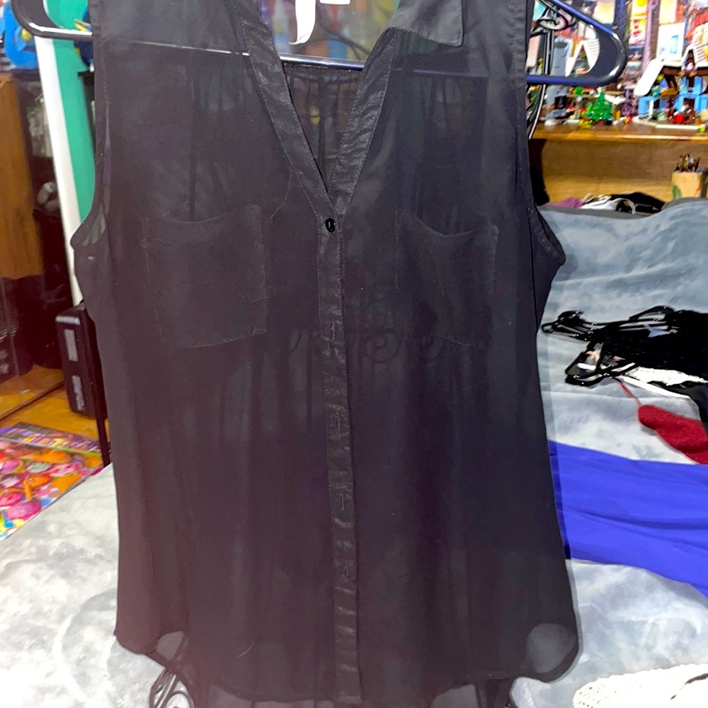 Sleeveless top